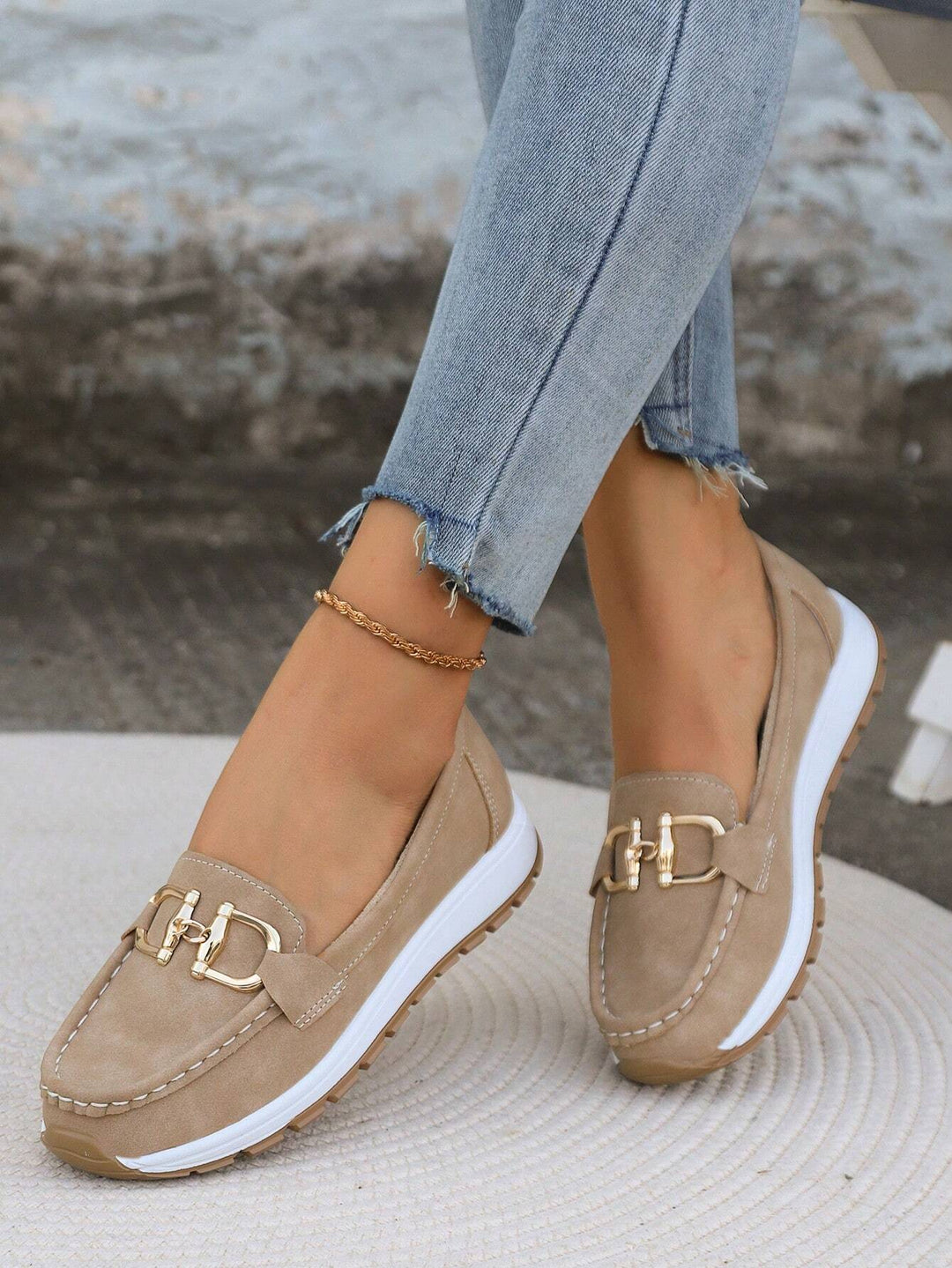 Ellie - litteät solkiset loaferit
