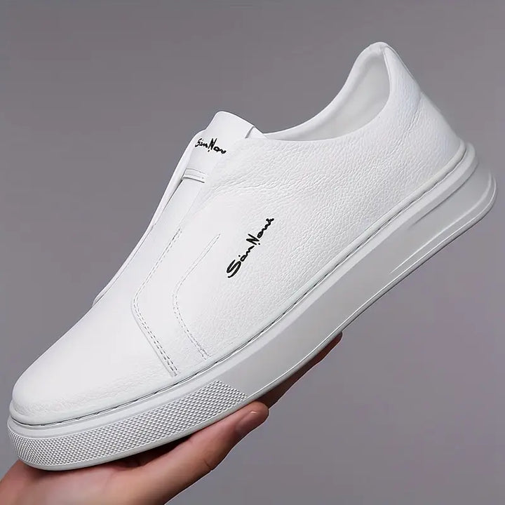Nahkaiset slip-on kengät