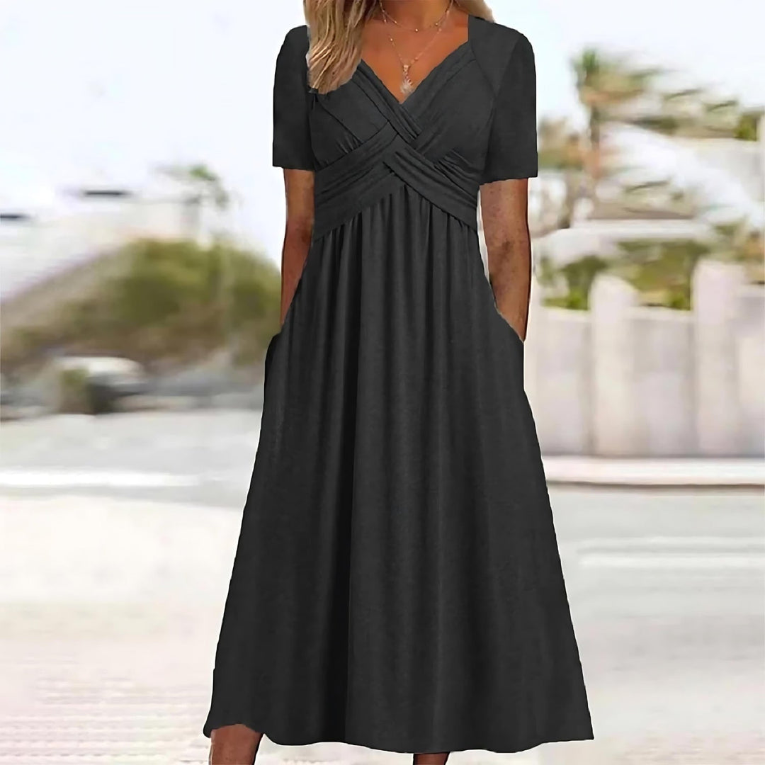 https://cdn.shopify.com/s/files/1/0828/5949/1658/files/NoraNielsenButikP5.jpg?v=1776233637