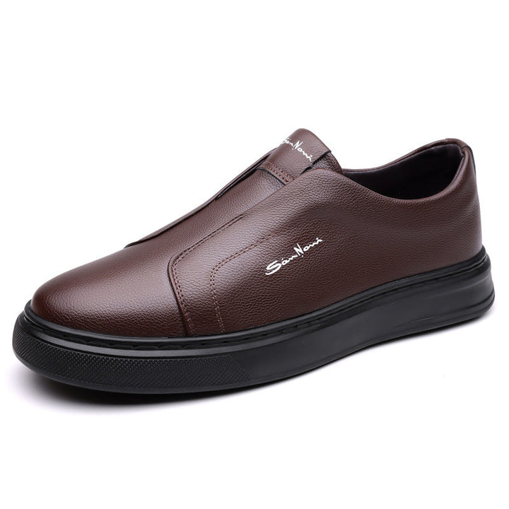 Nahkaiset slip-on kengät