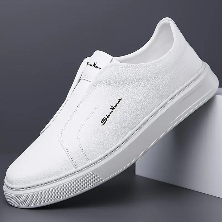 Nahkaiset slip-on kengät