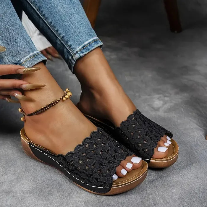 Delilah – Ergonomiset Sandalit