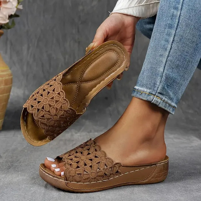 Delilah – Ergonomiset Sandalit