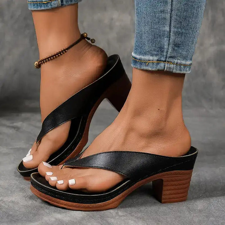 Yasmin - Elegantit Rentouttavat Sandalit